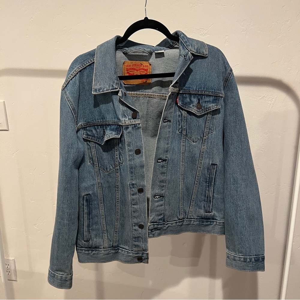 Levi’s denim jacket